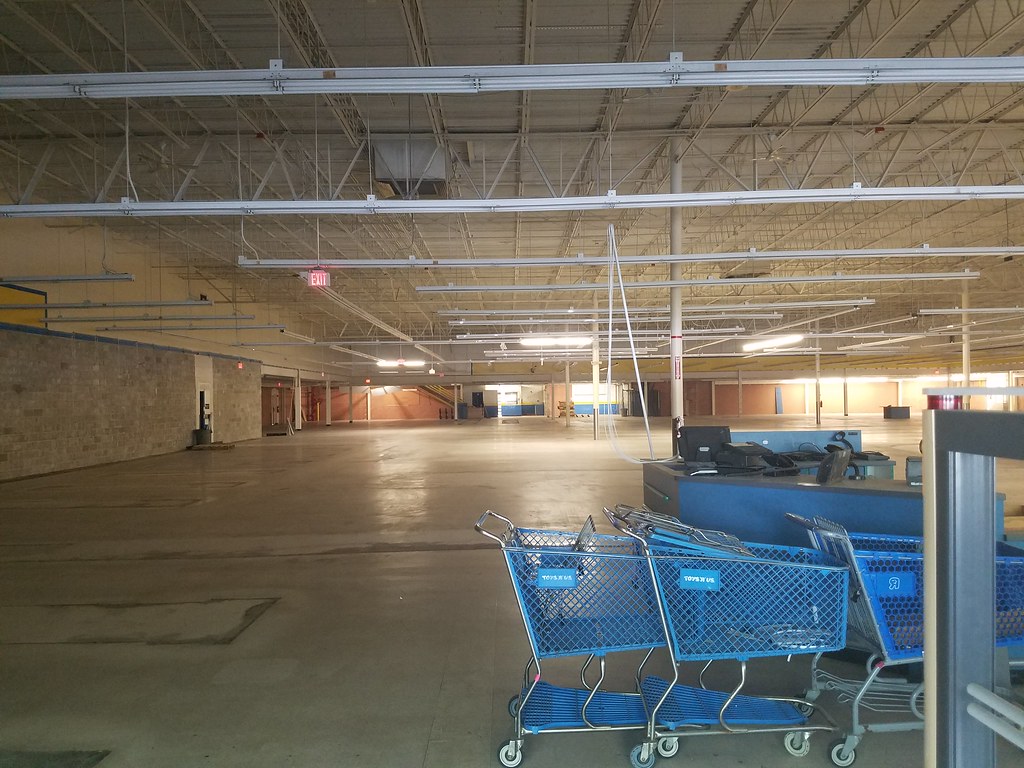 Abandoned Toys R Us (Gainesville, FL) Mason Mcfelia Flickr
