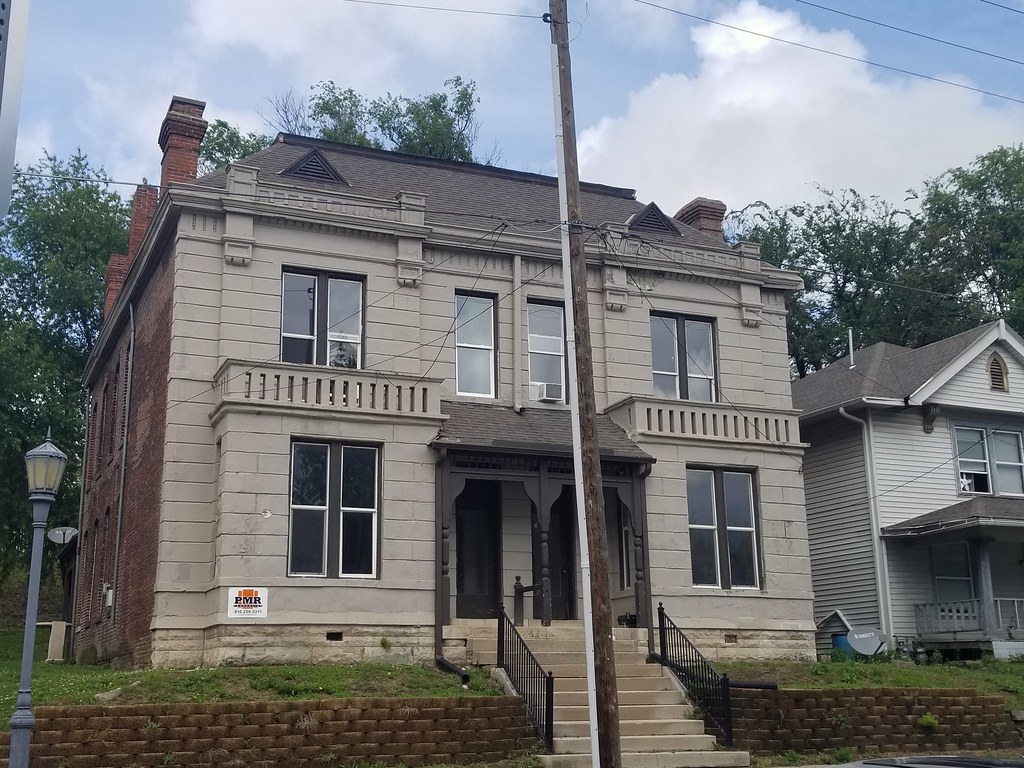 Duplex at 1309 Penn, St. Joseph MO cohodas208c Flickr