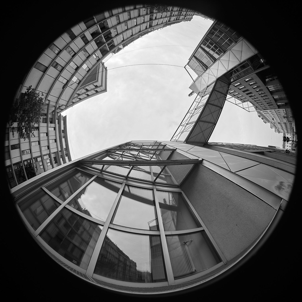 JQ0A6838 Hinter'm Westbahnhof, im 15. Hieb Richard Kralicek Flickr