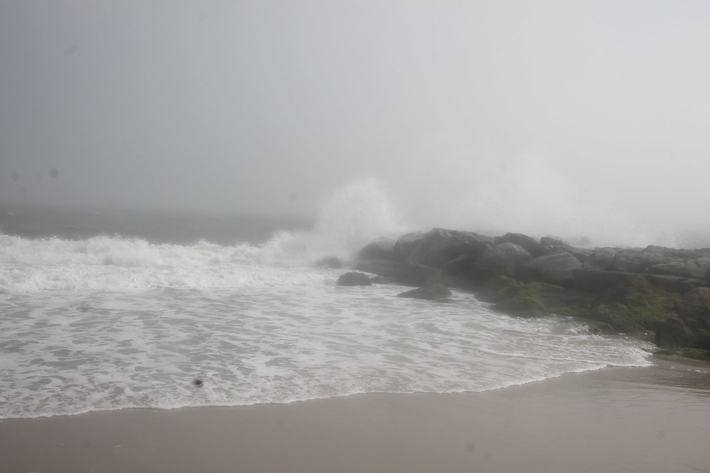 Point Lookout Beach in rough weather Terry Ballard Flickr