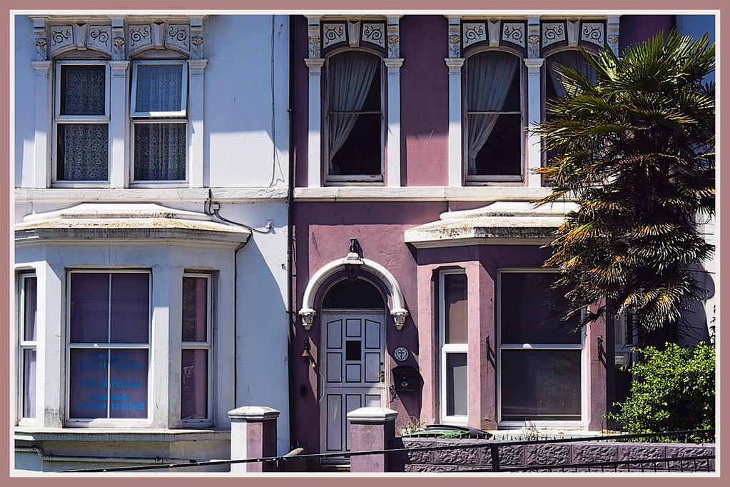 Close to the corner. Elphinstone Road, Hastings. anthony allan Flickr
