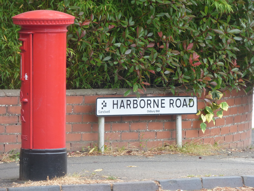 Harborne Road, Warley red post box GR B68 401 a photo on Flickriver