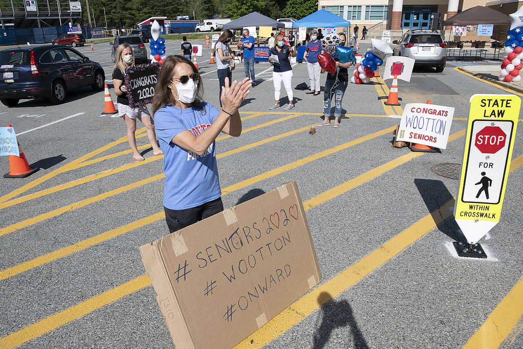 Wootton 010 Wootton High School cap and gown distribution.… Flickr