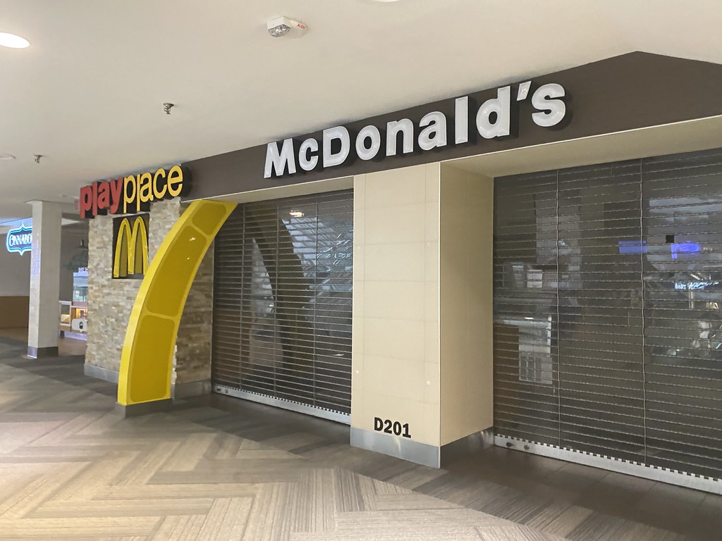 Woodfield MallSchaumburg, Illinois As Of Friday May 29, 2… Flickr