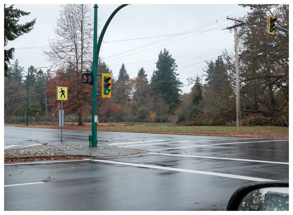 waiting for the light henderson road at cedar hill x r… Flickr