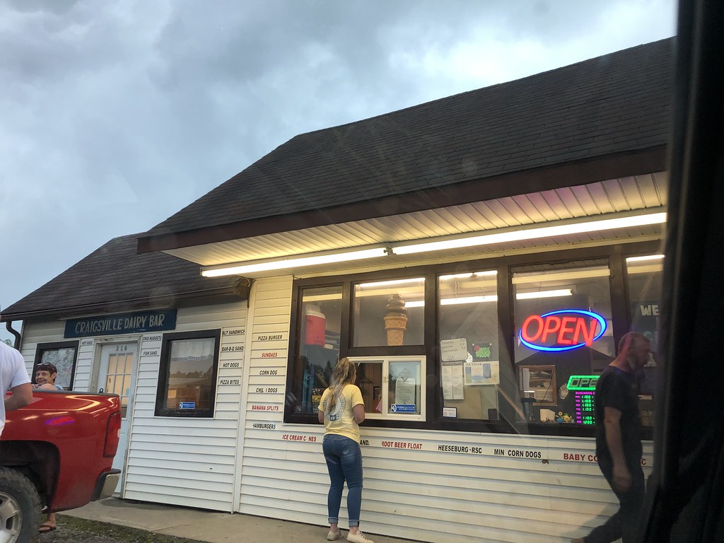 Craigsville dairy bar Candace Nelson Flickr
