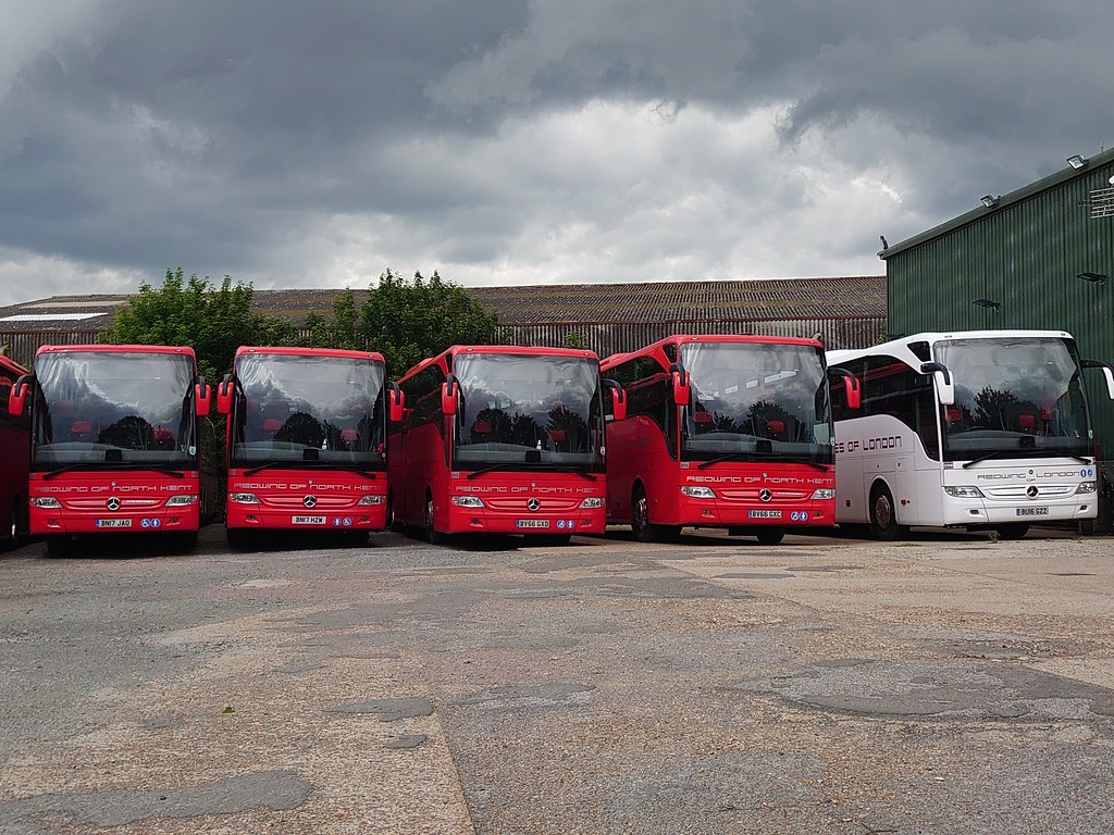 BN17 JAO, BN17 HZW, BV66 GXD, BV66 GXC & BU16 GZZ Gravesen… Flickr