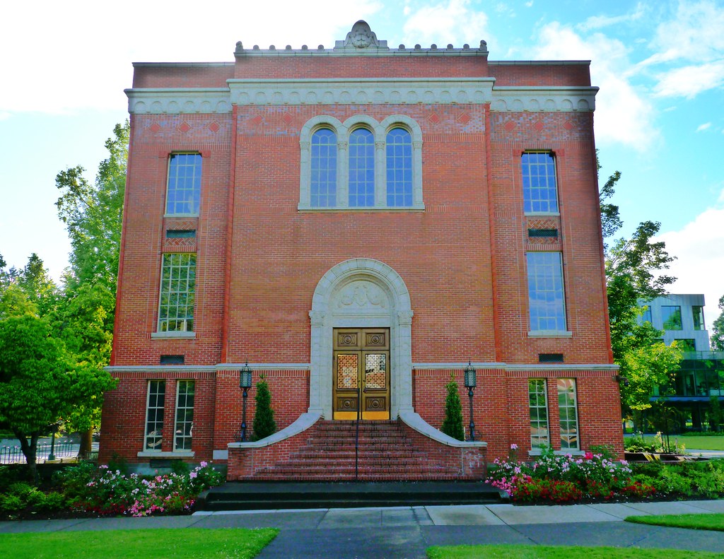 Brick building on the University of Oregon campus a photo on Flickriver