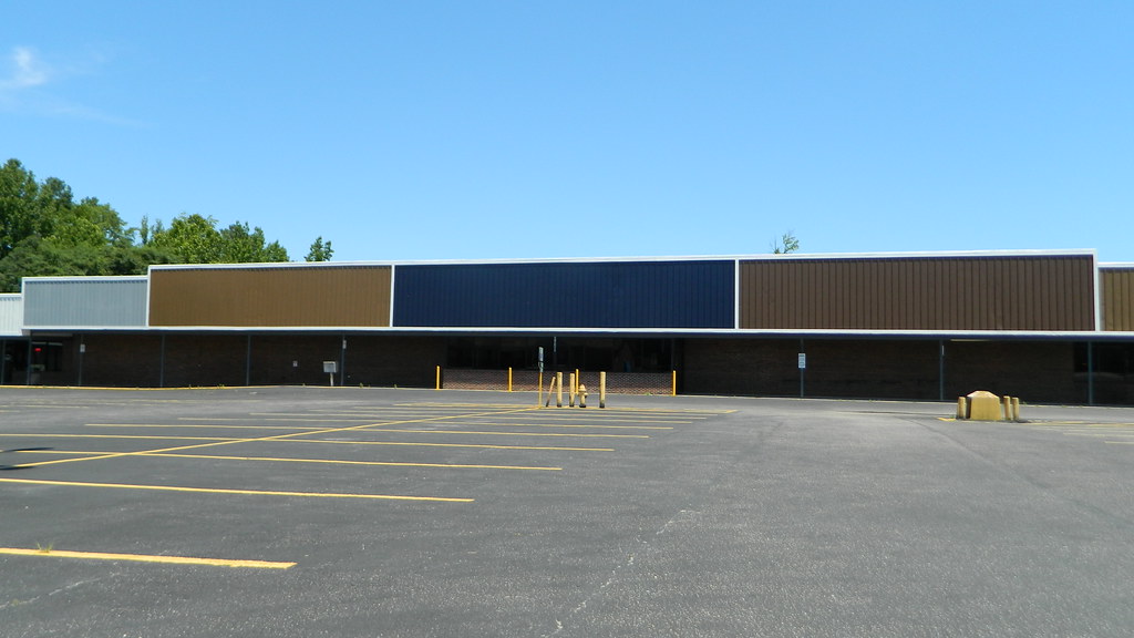 Food Lion (closed) Food Lion 275 (closed) [30,000 square … Flickr
