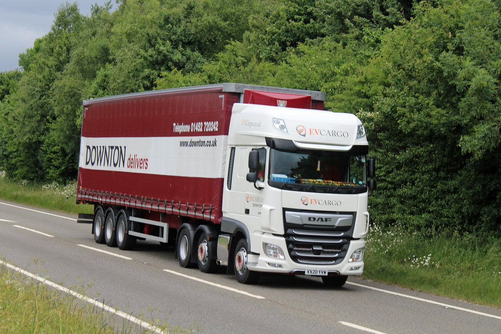 Downton, Moreton Valence VX20 VYW, DAF XF at Birdlip Flickr