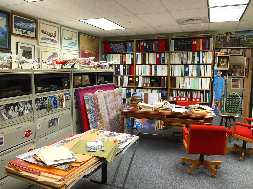 Hawaiian Airlines Archives A treasure trove of airline mem… Flickr