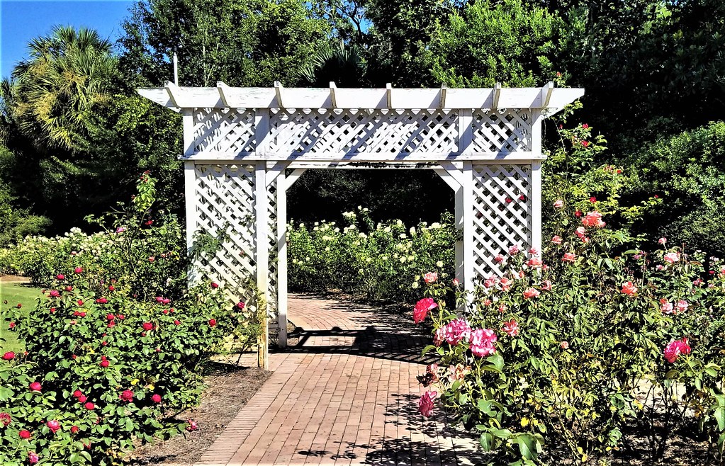 Bellingrath Gardens and Home (Rose Garden) Theodore, AL US… Cisco Aguilar Flickr