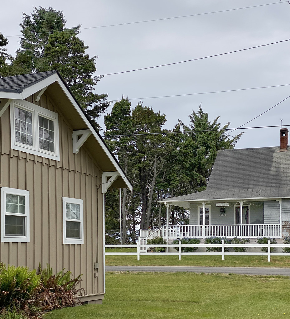 Pilot House Ocean Park, Washington. A.Davey Flickr