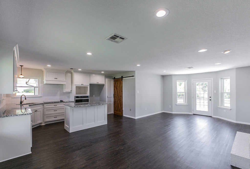 121034 1548 Southwinds Drive Lorena, TX 76655 Brent Eckley Flickr