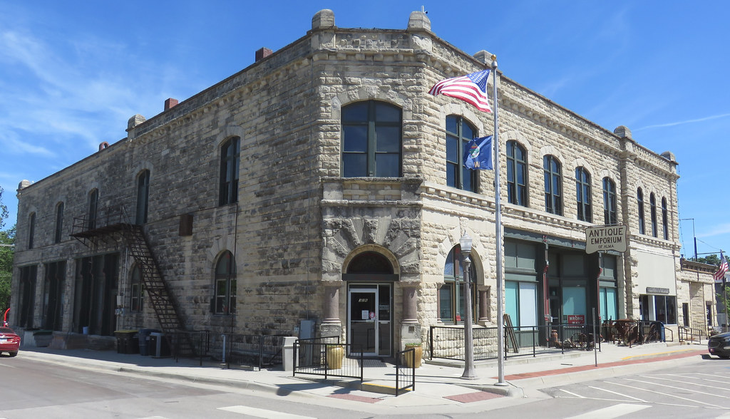 Limerick Block (Alma, Kansas) Built in the 1880s, this str… Flickr