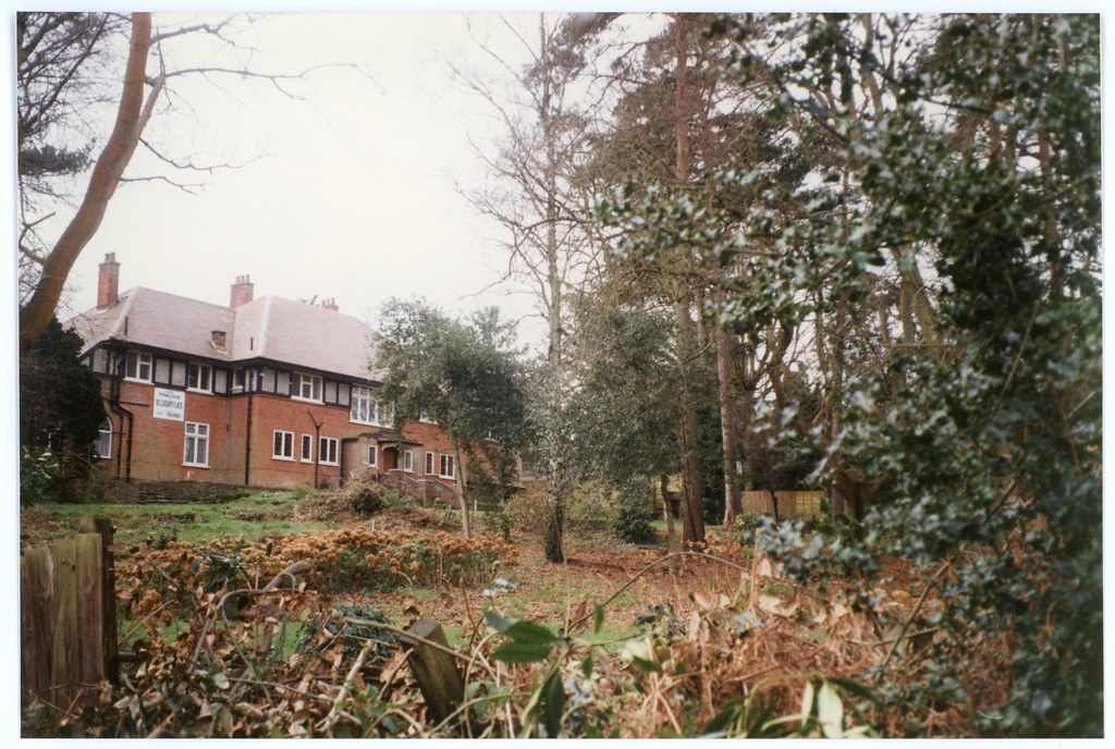 Owl's Wood, 3 Elgin Road, Bournemouth, Dorset March, 1993.… Flickr
