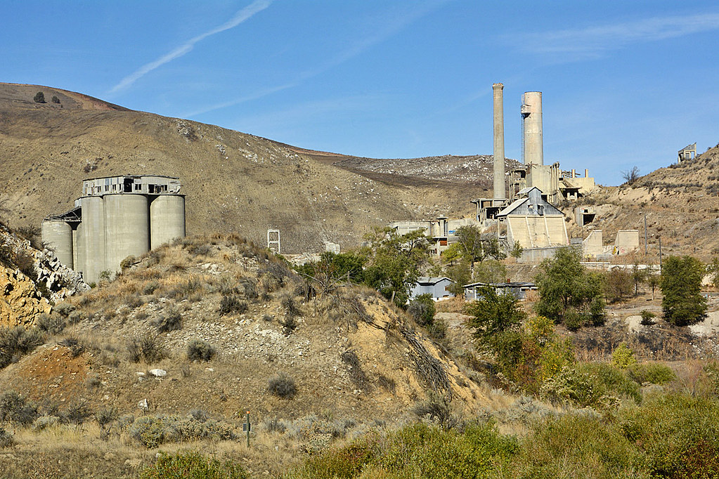 Lime_8615_102115 Lime Cement Plant abandoned industrial … Flickr