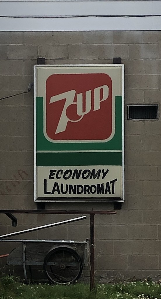 Economy Laundromat St. Marys, WV A very well preserved 7U… Flickr