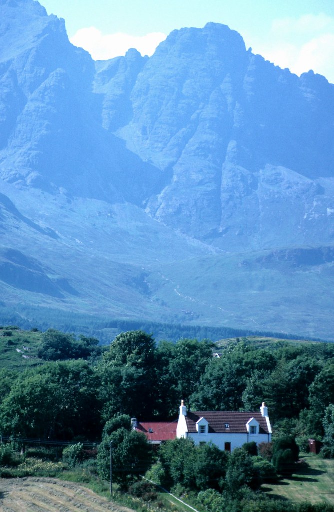 10/8/95 View of Blaven from Torrin, Isle of Skye Barnsleyrailboy Flickr