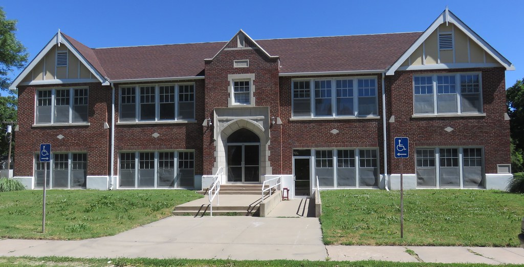 Old BownCorby School (Marion, Kansas) Built in 1929 in Co… Flickr
