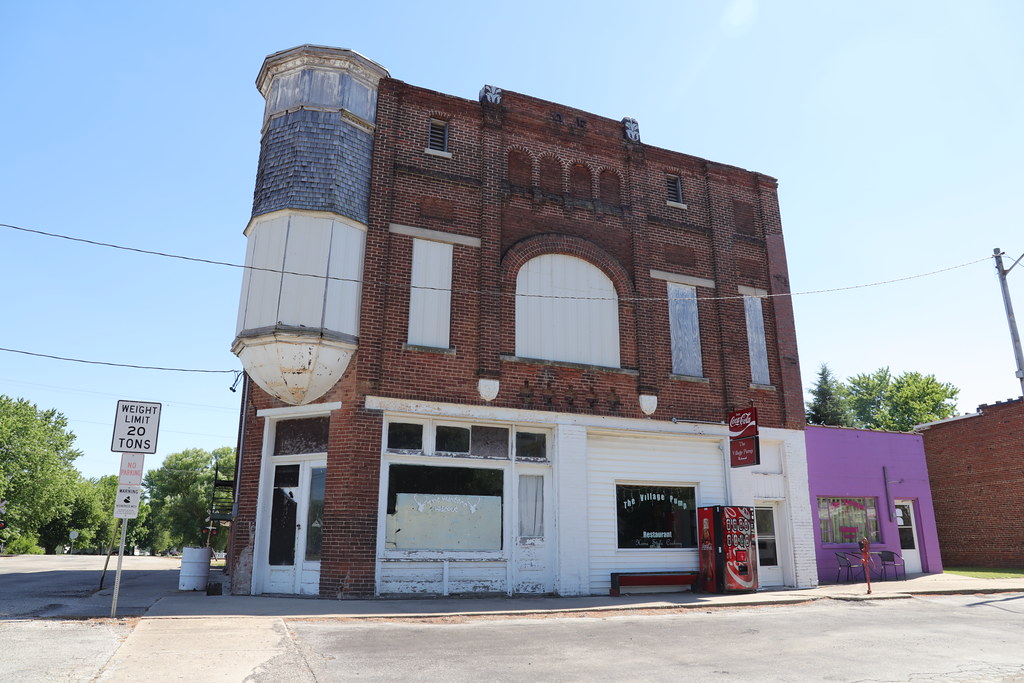 Commercial Building Brocton Illinois Raymond Cunningham Flickr