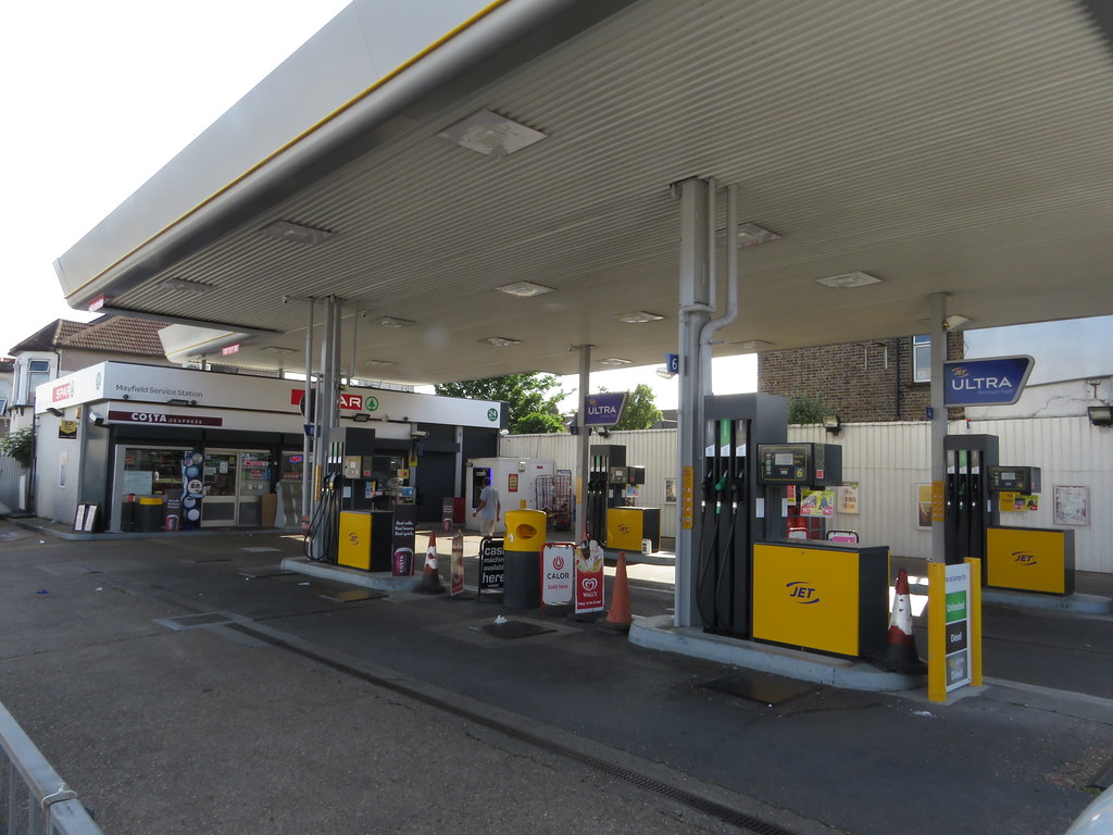 Jet Green Lane, Goodmayes, Ilford, East London 5 Flickr