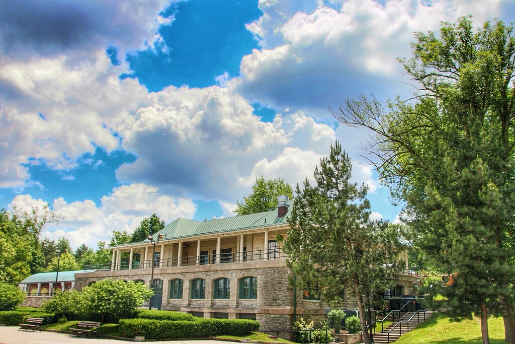 Buffalo New York The Terrace at Delaware Park Hoyt Lak… Flickr