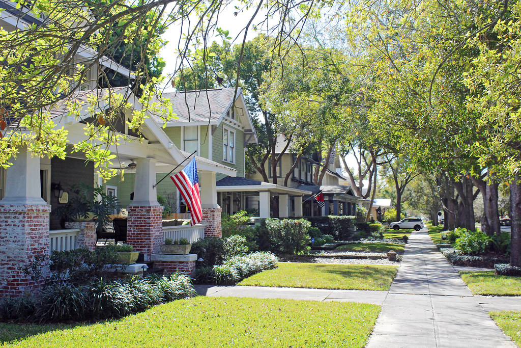 Neighborhood Scene, Hyde Park, Tampa A view of the histori… Flickr