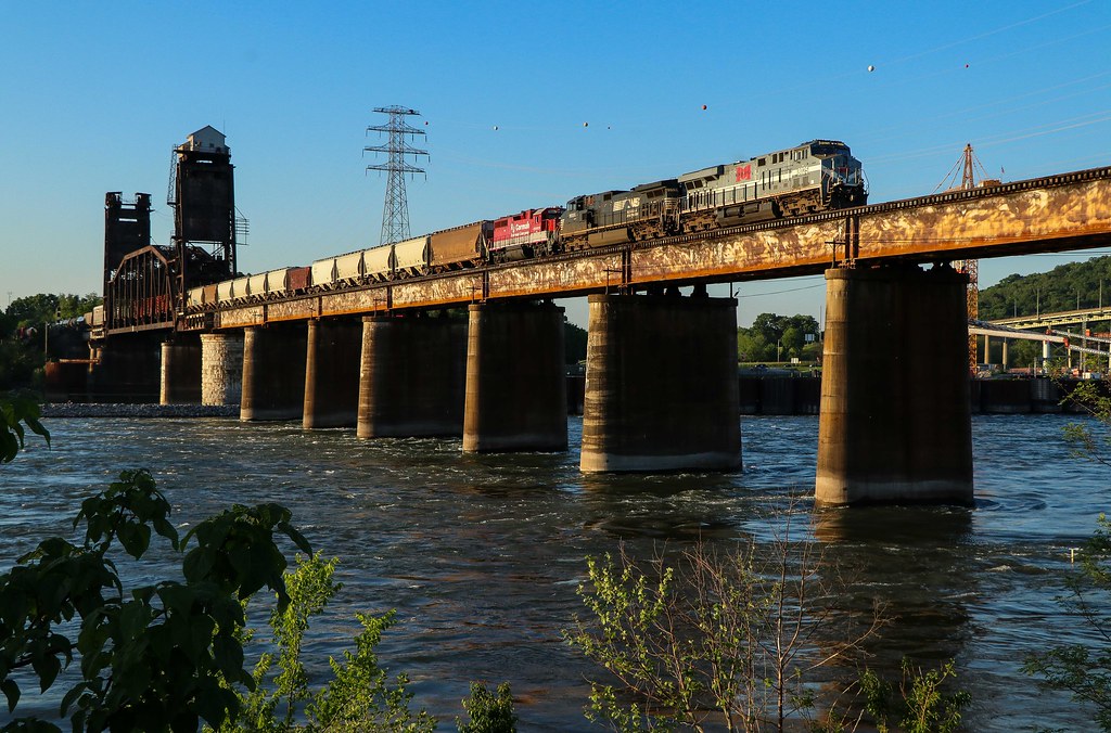 Tennessee River Crossing Louisville to Chattanooga 173 ea… Flickr