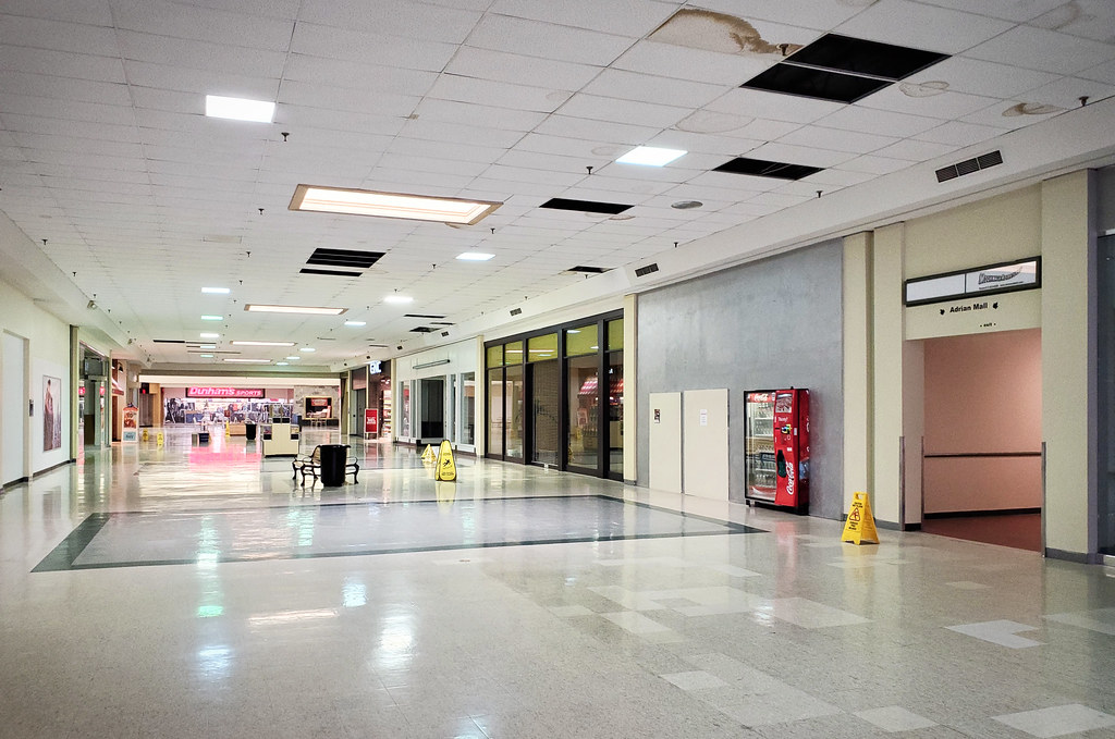 Adrian Mall Adrian, MI On Tuesday June 17, 2020, the cit… Flickr