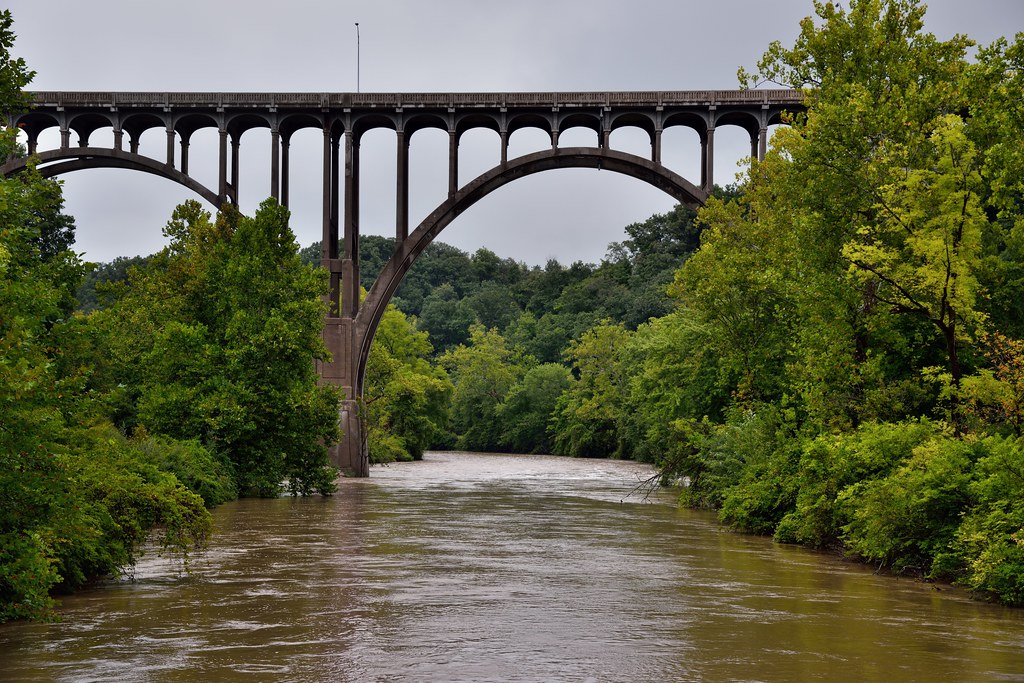 The Cuyahoga River and BrecksvilleNorthfield Bridge (Cuya… Flickr