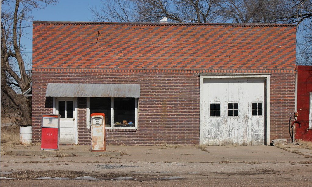 Sinclair Station Crab Orchard, NE The station was owned … Flickr