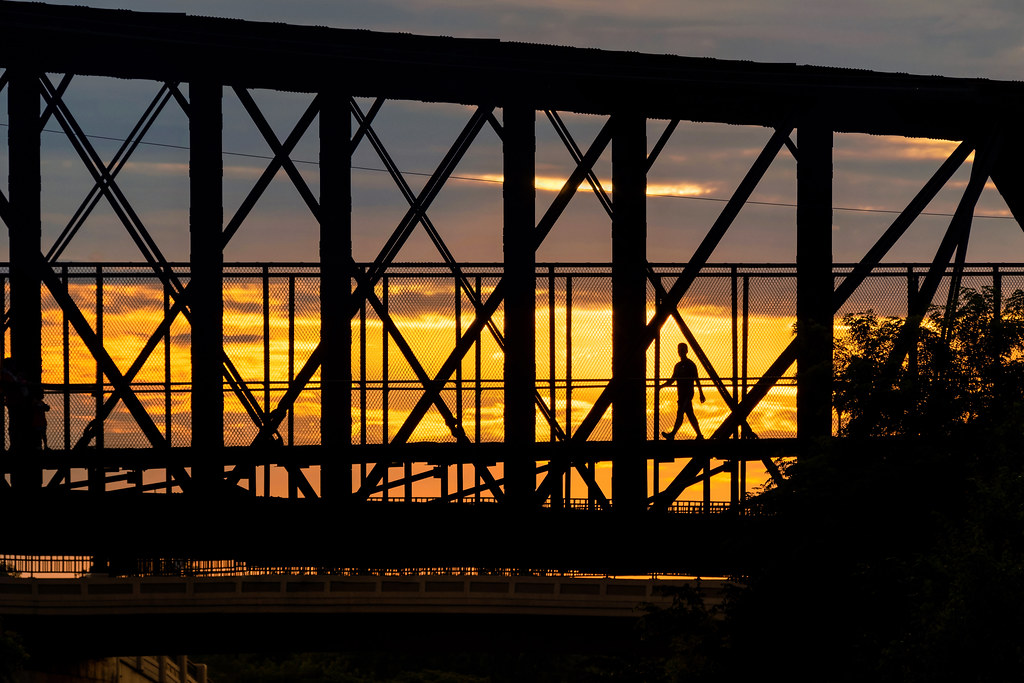 Elevation of Lands' End, B Yorktown Shopping Center, Lombard, IL, USA