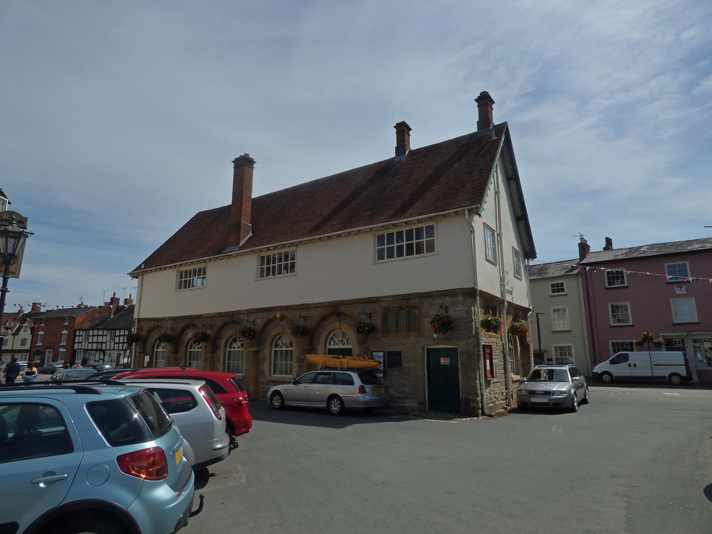 Alcester War Memorial Town Hall a photo on Flickriver