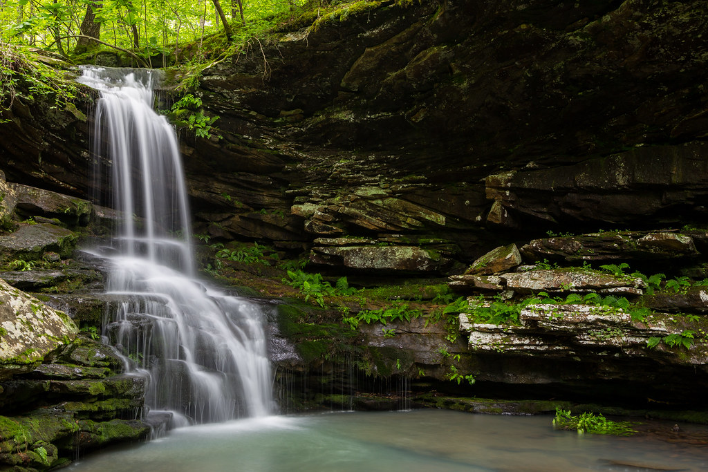 Magnolia Falls The 26 foottall Magnolia Falls, in the Upp… Flickr