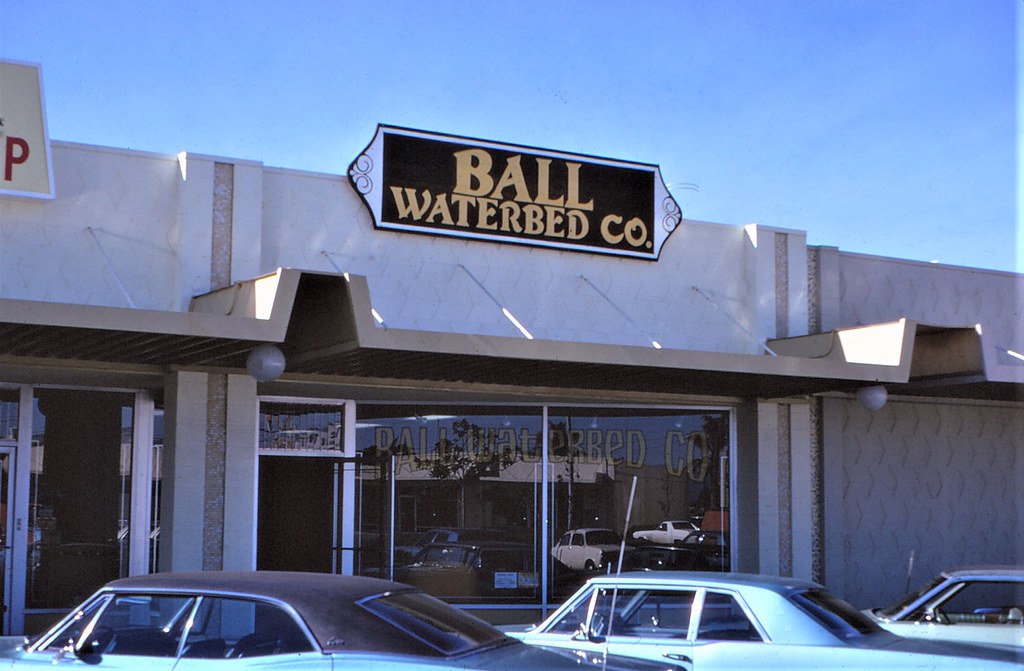 70's Style Ah,the 70's when waterbeds were hot. Santa Mari… Flickr