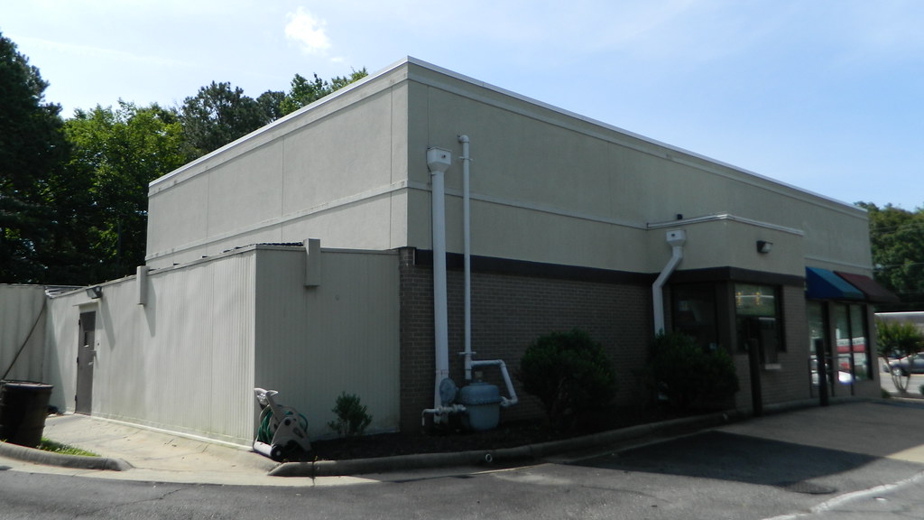 Mediterranean Bakery & Deli Mediterranean Bakery & Deli (2… Flickr