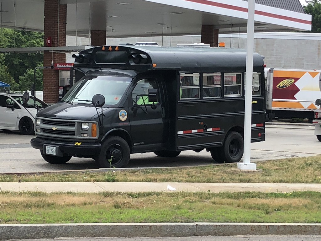 14 Town of Hampton, NH Highway Dept. 02intlbluebird Flickr