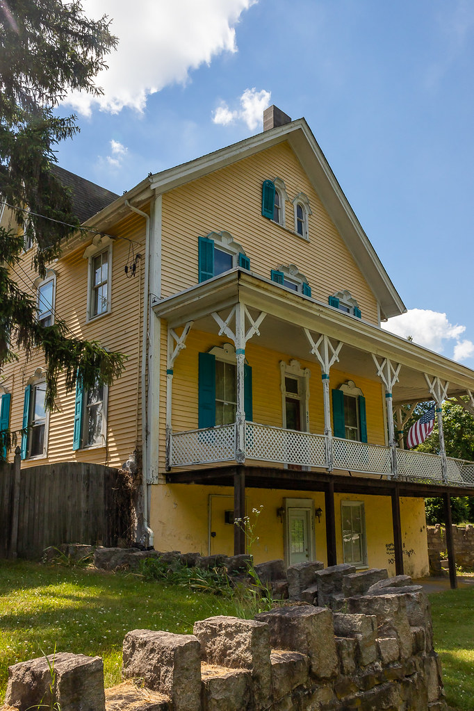 Old Yellow Durham Rd Riegelsville, PA 18077 captgerryhare Flickr