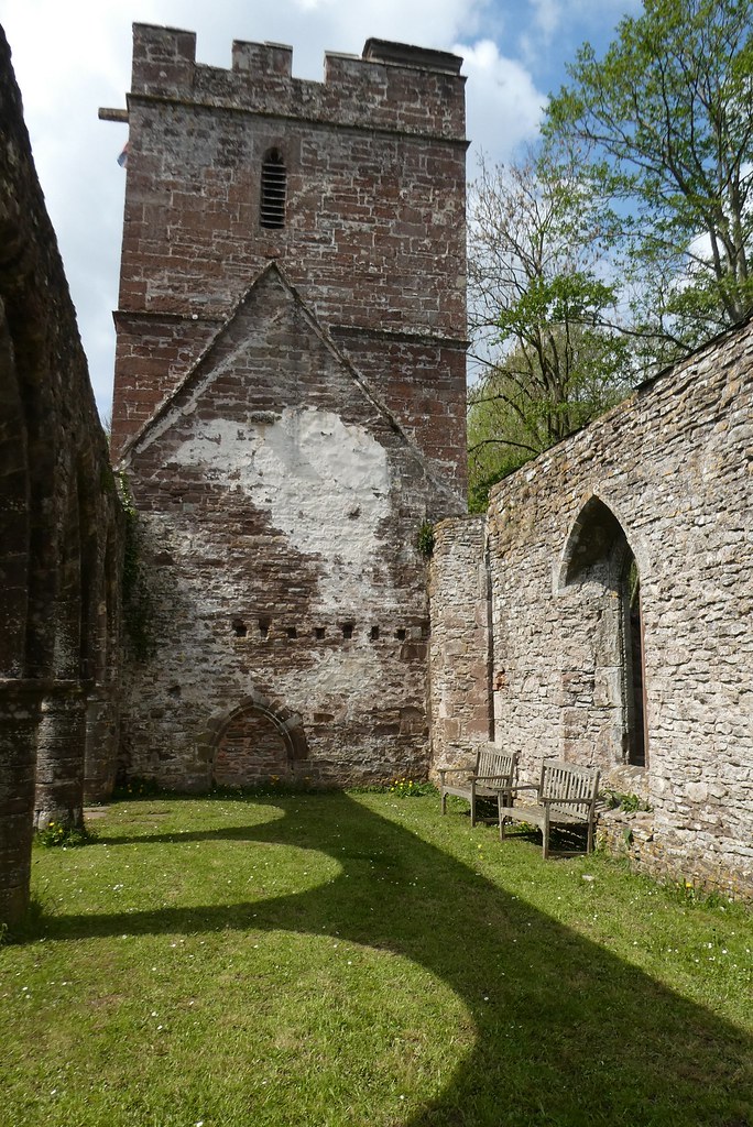 Llanwarne, Herefordshire Looking west down the 13c nave to… Flickr