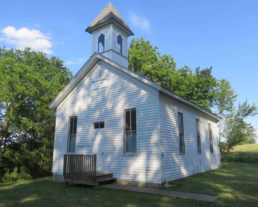 Old Wellman School (Oskaloosa, Kansas) Originally built in… Flickr