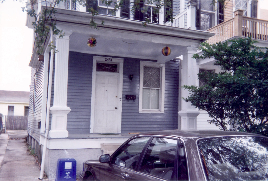 Napoleon Avenue Carnival season, c. 1992 Infrogmation of New