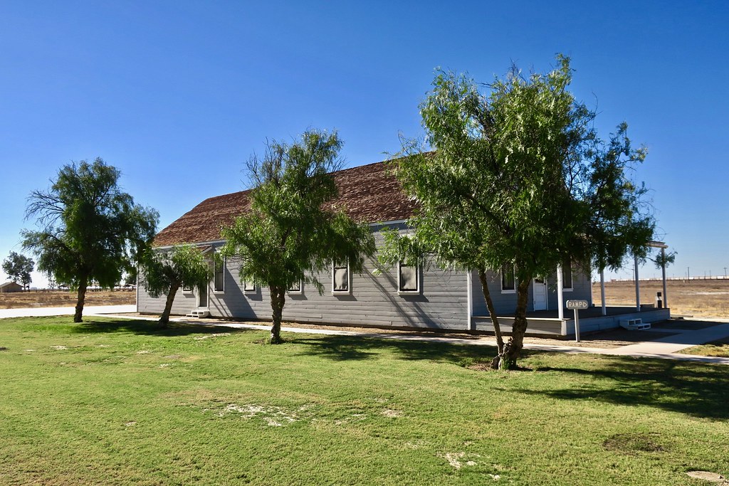 Allensworth Hotel, Allensworth, CA Allensworth Hotel, Colo… Flickr