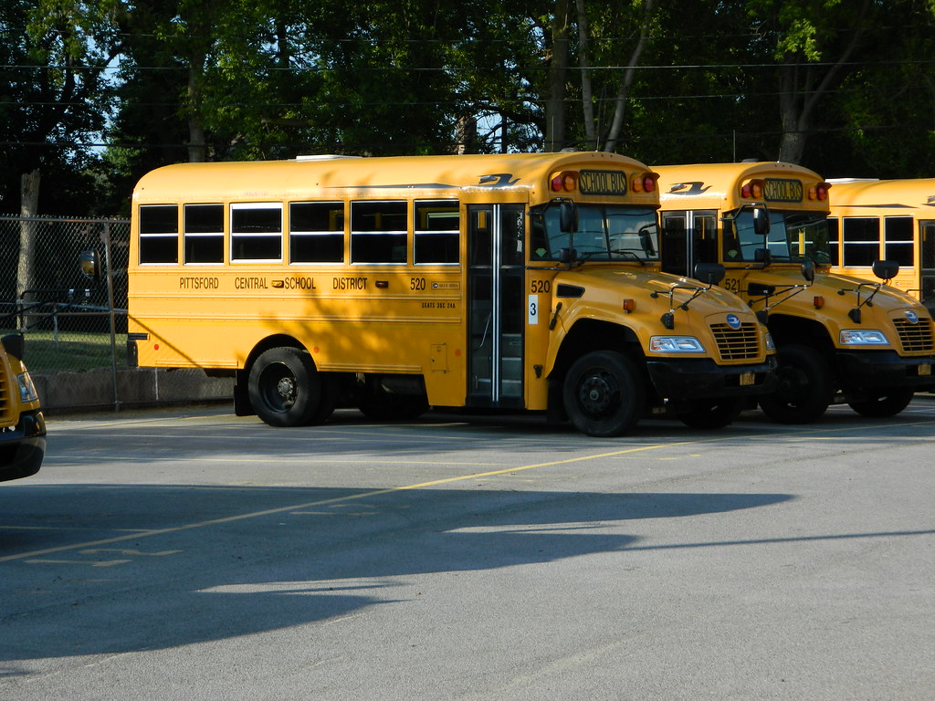 Pittsford Central School District 520 Bus lot Pittsford,… Flickr