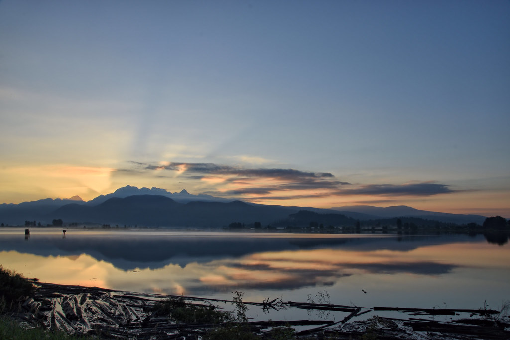 Sunrise on the Pitt River, Port Coquitlam, British Columbi… Flickr