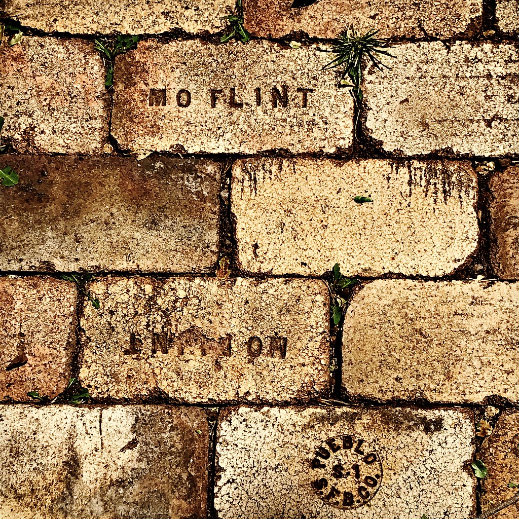 MO FLINT Harvey Licht Flickr