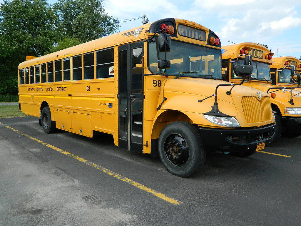 DeRuyter Central School 98 (2) Bus lot DeRuyter, NY Flickr