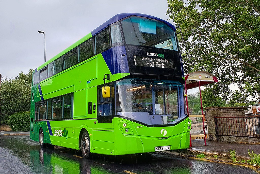 First Leeds 35519 First Leeds 35519 Deano Deano Flickr