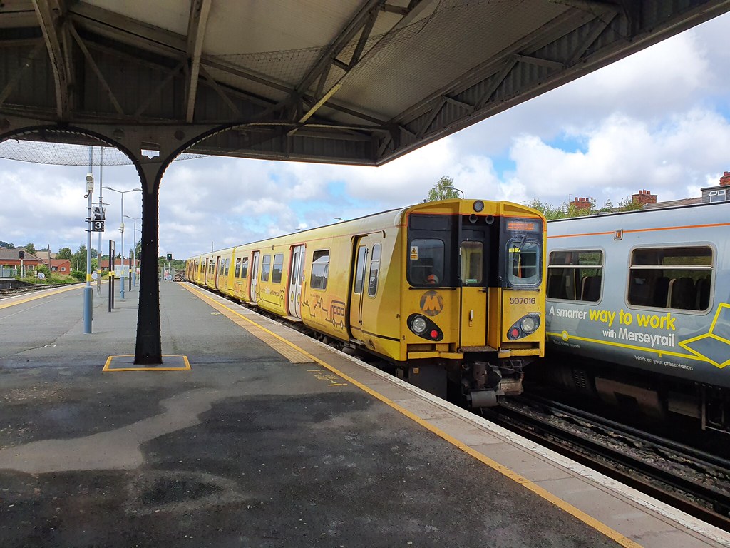 Merseyrail 507016 Depart Rock Ferry 02/07/20 507016 141… Flickr