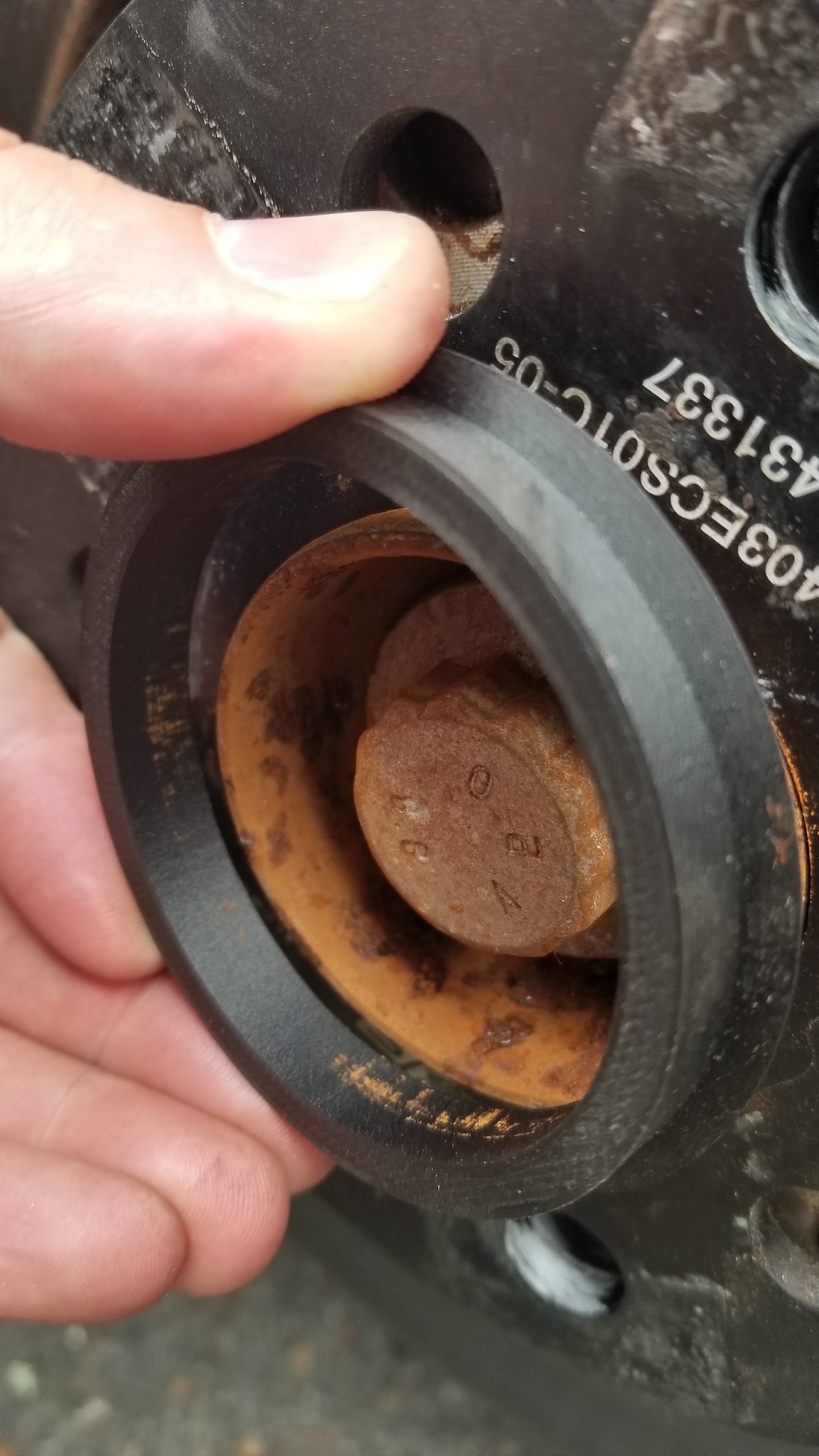 Fixing your small spacer and wheel vibrations New Style of Hubcentric